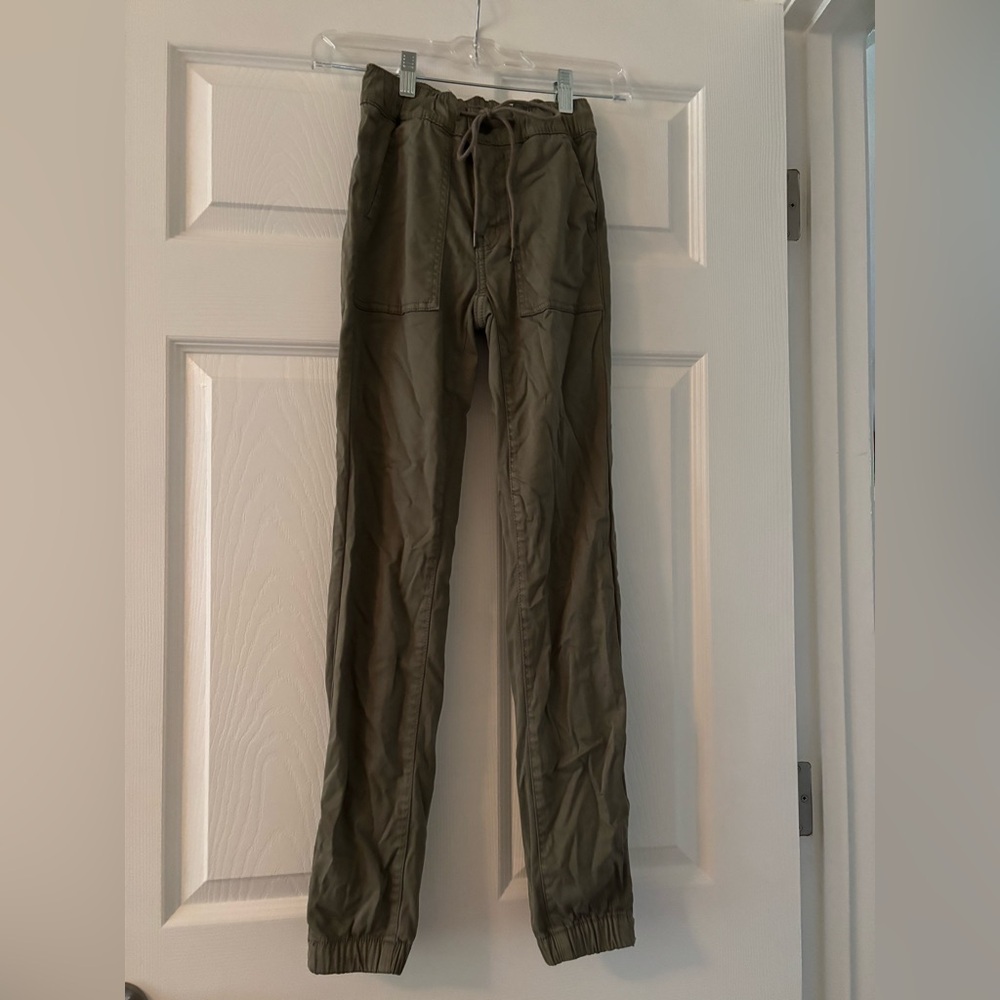 American Eagle Outfitters Green Cargo Pants